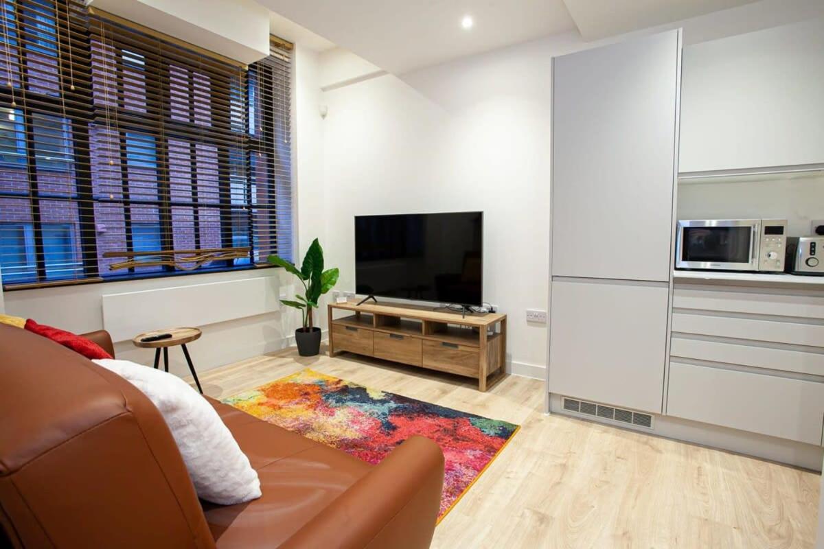 Super 2 Bed Apartment Close To Victoria Station Manchester Eksteriør bilde